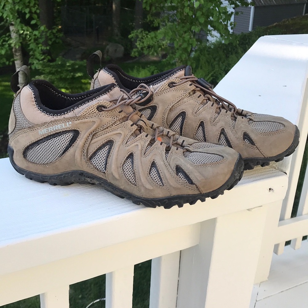 Merrell Moab hiking shoes NWOT